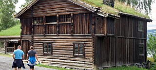 Laftet tømmerhytte med skjulte råteskader – kjøpere fikk over 2 millioner i prisavslag